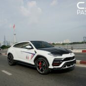 Siêu SUV Lamborghini Urus với gói độ Mansory Venatus trên đường phố Sài Gòn