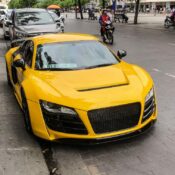 Cặp đôi Audi R8 hội ngộ tại Sài Gòn