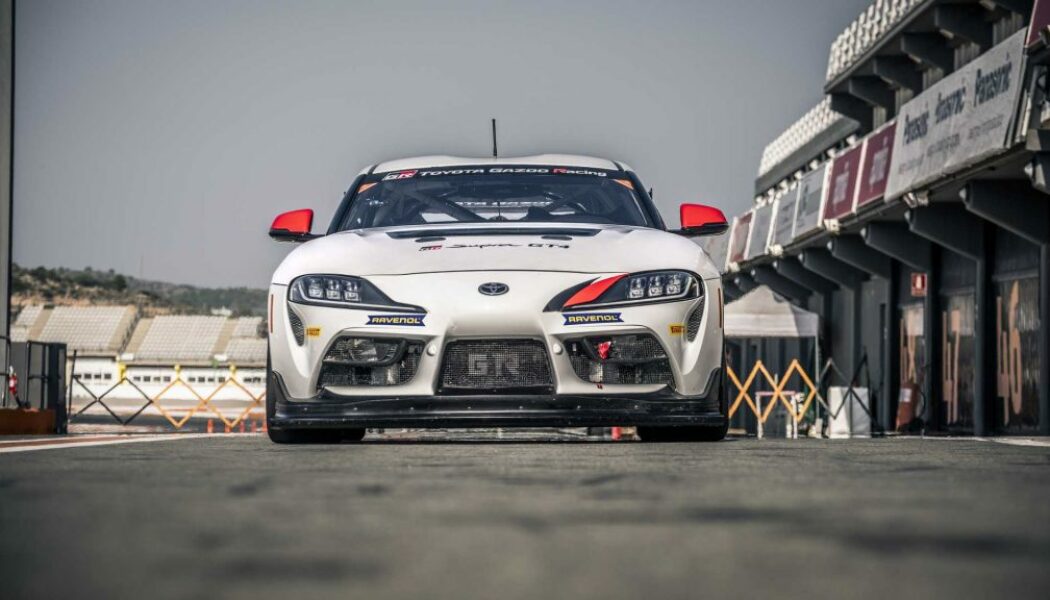 Toyota ra mắt xe đua GR Supra GT4