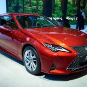 [VMS 2019] Lexus RC 300 đỏ Radiant giá 3,3 tỷ đồng