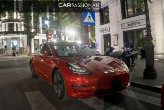 Bắt gặp Tesla Model 3 dạo phố Hà Nội