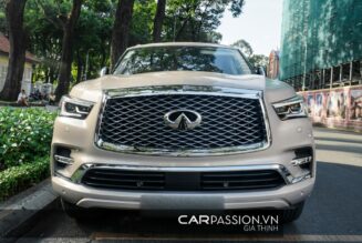 Ấn tượng trước vẻ ngoài của “khủng long” Infiniti QX80 trên đường phố Việt Nam