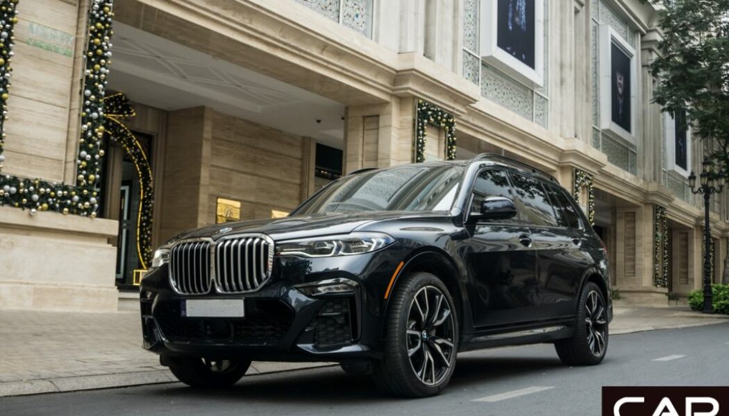 Ngắm nhìn vẻ ngoài của SUV full-size BMW X7 xDrive40i M Sport trên đường phố Sài Thành