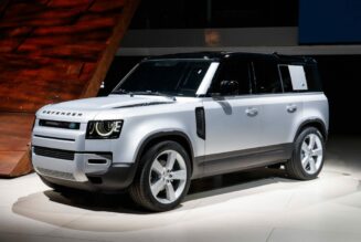 Land Rover Defender 2020 trang bị modem LTE kép và eSIM ra mắt