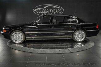 1996 BMW 7 Series của Rapper huyền thoại 2Pac được rao bán với giá 1,75 triệu Đô