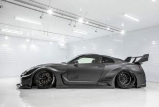 Liberty Walk LB Silhouette WORKS GT 35GT-RR chính thức ra mắt với sức mạnh hơn 2.000 mã lực