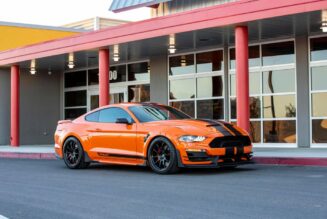 Shelby American ra mắt Signature Series Mustang tri ân nhà sáng lập