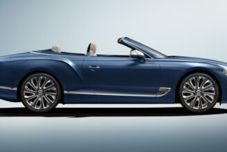 Chiêm ngưỡng khoang nội thất với 400.000 đường chỉ của Bentley GT Convertible Mulliner