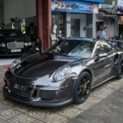 Porsche 911 GT3 RS đầu tiên về Việt Nam tái xuất đường phố trong bộ áo mới