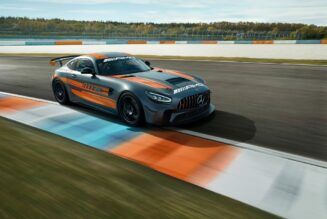 Mercedes-AMG GT4 2020: diện mạo mới, hiệu năng vượt trội