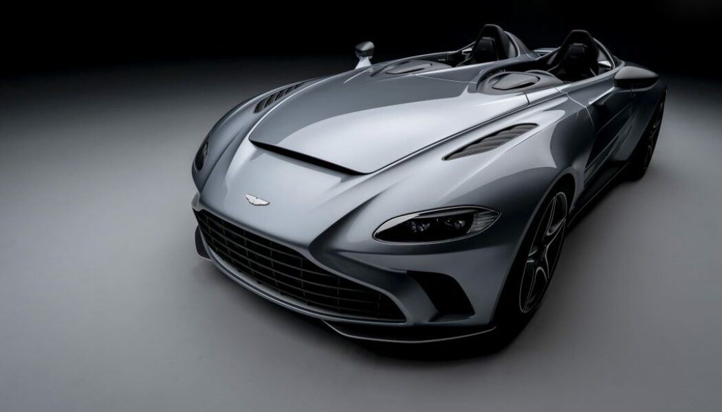 Aston Martin ra mắt mẫu xe V12 Speedster với số lượng giới hạn