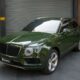 Khám phá chi tiết Bentley Bentayga V8 màu xanh British Racing Green đầu tiên tại Việt Nam