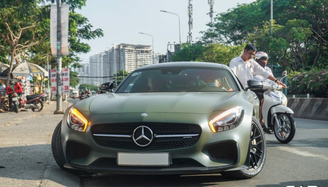 Mercedes-AMG GT S Edition 1 đầu tiên về Việt Nam tái xuất trong bộ áo xanh quân đội