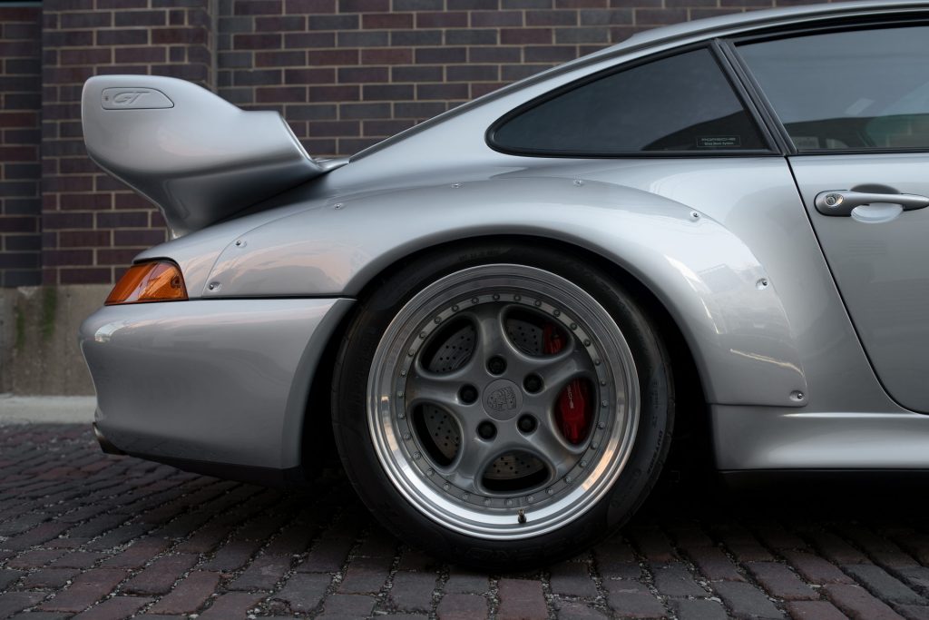 Porsche-911-GT2-9-1024x683.jpg