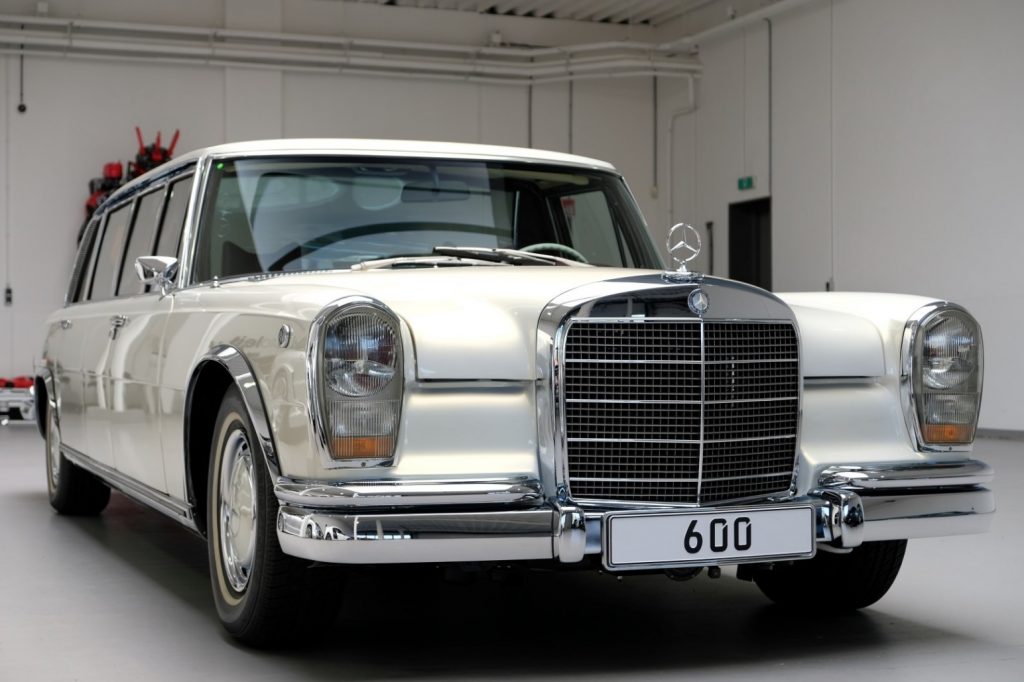 1975-Mercedes-Benz-600-Pullman-restomod-with-modern-Maybach-components-65-1024x682.jpg