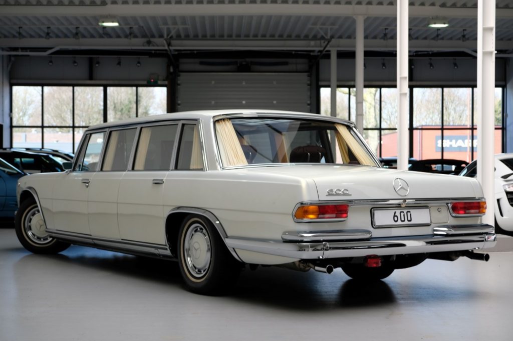 1975-Mercedes-Benz-600-Pullman-restomod-with-modern-Maybach-components-72-1024x682.jpg