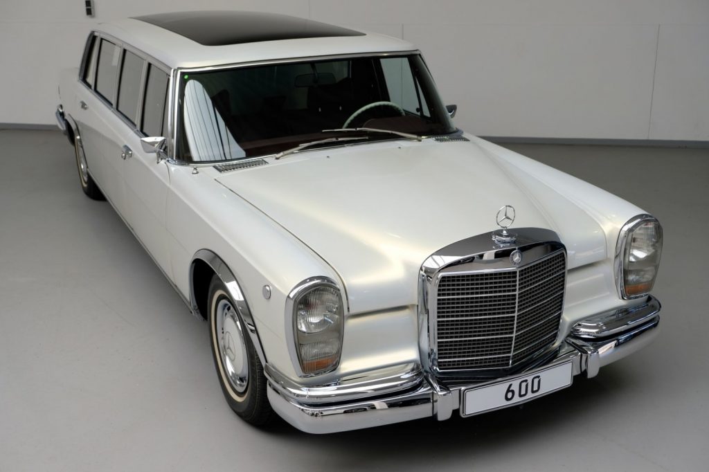 1975-Mercedes-Benz-600-Pullman-restomod-with-modern-Maybach-components-80-1024x682.jpg