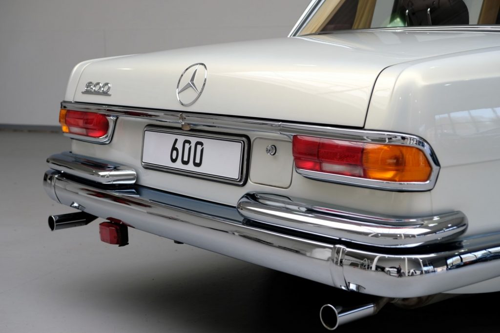 1975-Mercedes-Benz-600-Pullman-restomod-with-modern-Maybach-components-84-1024x682.jpg