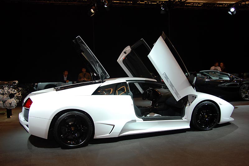 2006-Lamborghini-Murcielago-LP-640-Versace-3.jpg