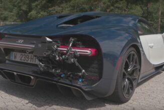 Hậu trường pha tăng tốc 0-400-0 km/h của Bugatti Chiron