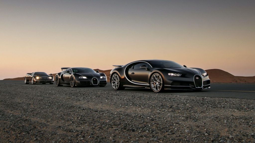 Bugatti-EB110-Veyron-and-Chiron-in-Dubai-6-1024x576.jpg