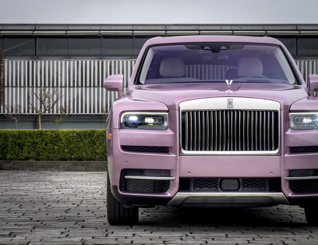 Những chiếc siêu xe sang RollsRoyce có màu hồng đặc biệt