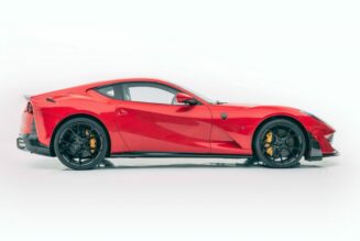 Mansory ra mắt gói nâng cấp nhẹ cho Ferrari 812 Superfast