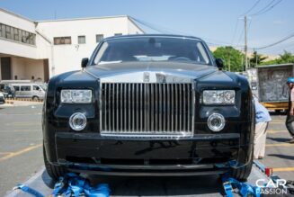 Nhìn lại những hình ảnh của chiếc Rolls-Royce Phantom EWB đầu tiên về Việt Nam năm 2008