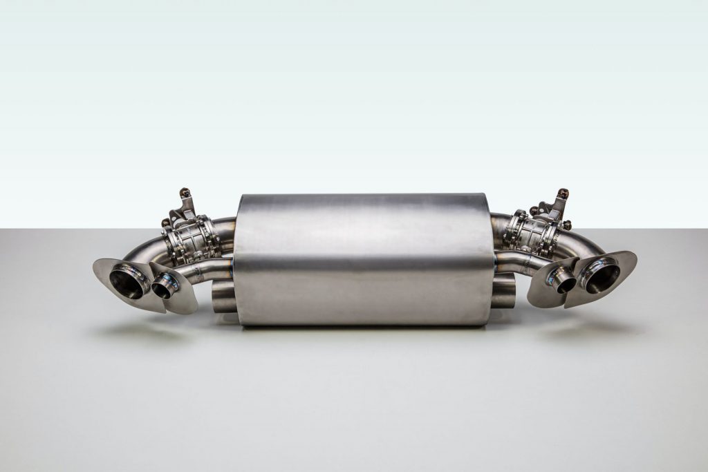 TechArt-titanium-exhaust-for-Porsche-911-992-1024x683.jpg
