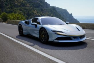 Ferrari SF90 Stradale – siêu xe thắng giải “Best of the Best” của Red Dot 2020