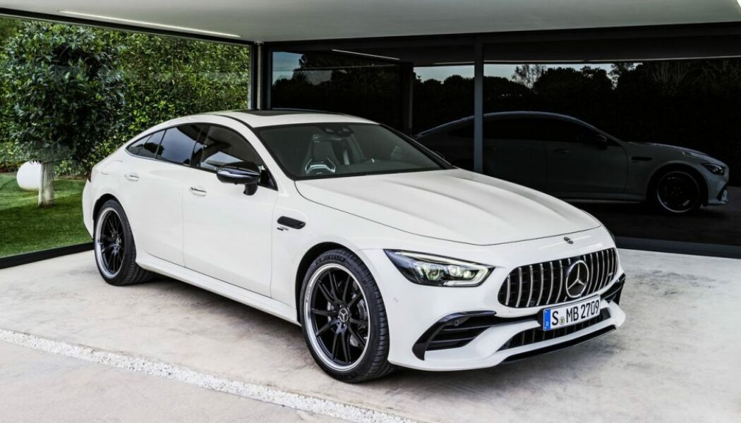 Mercedes-AMG GT 53 4MATIC+ 4 cửa có giá 6,299 tỷ đồng tại Việt Nam