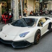 Bắt gặp Lamborghini Aventador LP700-4 độ “khủng” tái xuất đường phố Sài Gòn