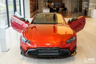 Khám phá chi tiết gói nâng cấp ngoại thất chính hãng cho Aston Martin V8 Vantage