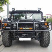 Hummer H1 Alpha độc nhất Việt Nam xuất hiện trên đường phố Hà Nội