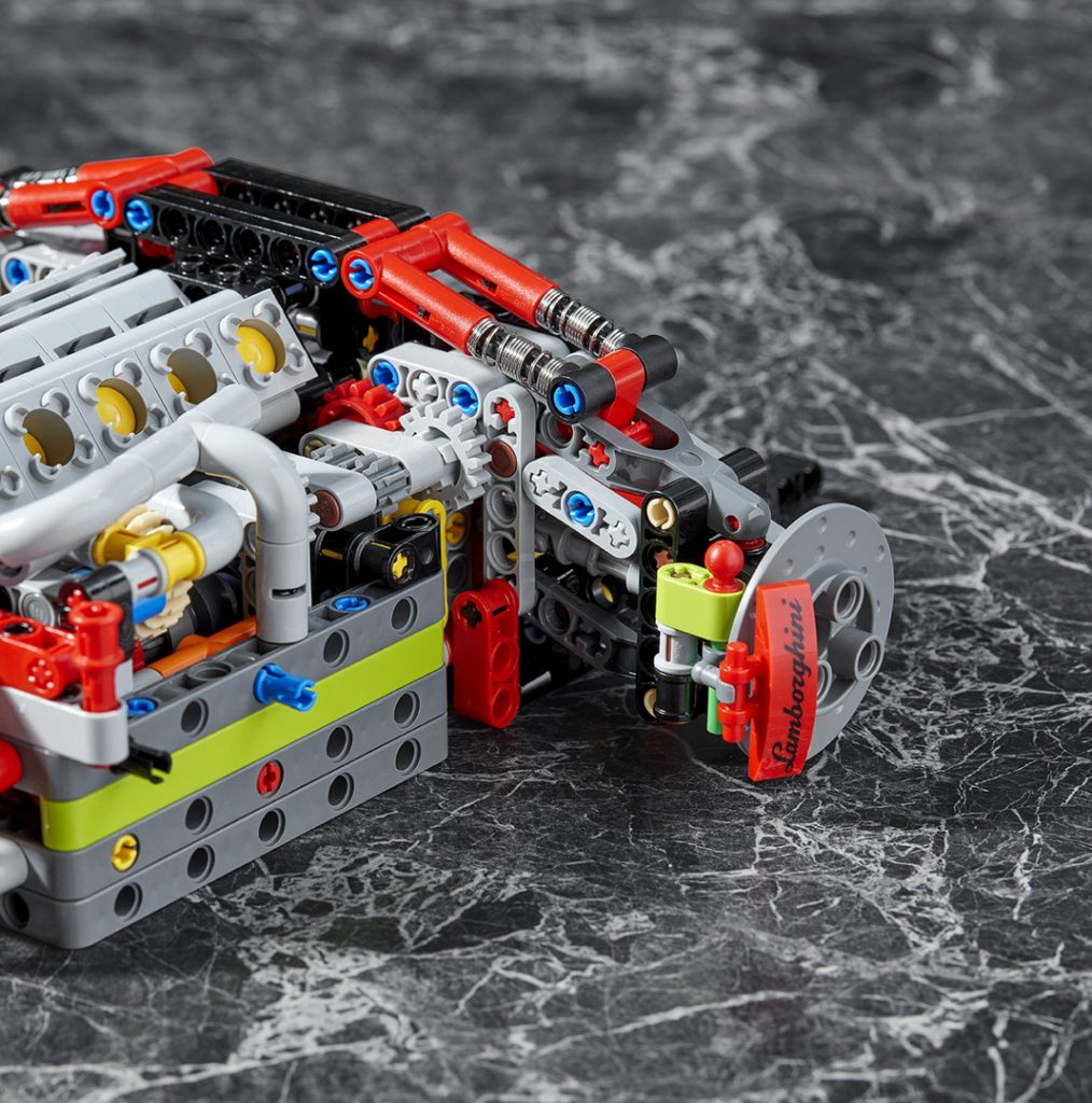 Lego-Technic-Lamborghini-Sian-77-1014x1024.jpg