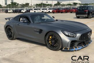 Ảnh thực tế siêu xe Mercedes-AMG GT R đầu tiên tại Việt Nam