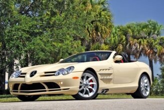 Mercedes-Benz SLR McLaren với màu Elfenbein độc nhất thế giới