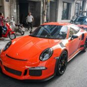 Bắt gặp Porsche 911 GT3 RS hàng hiếm trên đường phố Sài Gòn