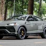 Siêu SUV Lamborghini Urus bí ẩn nhất Việt Nam bất ngờ xuất hiện tại sự kiện của Tập đoàn cà phê Trung Nguyên