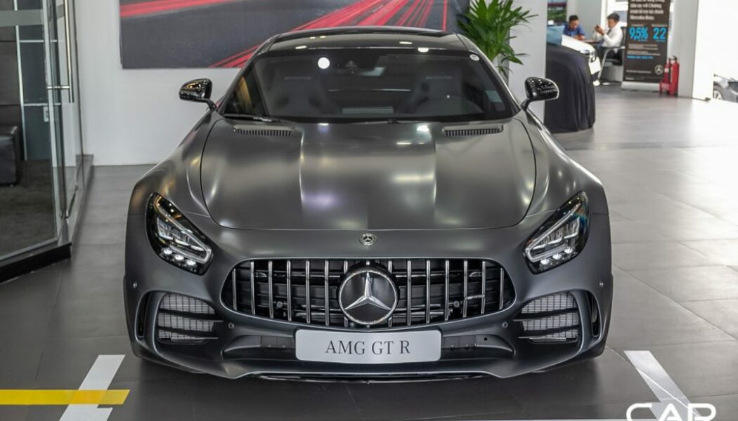 Khám phá chi tiết Mercedes-AMG GT R độc nhất Việt Nam