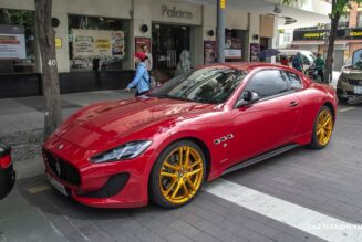 Maserati GranTurismo Sport màu đỏ độc nhất Việt Nam trên phố Sài Gòn