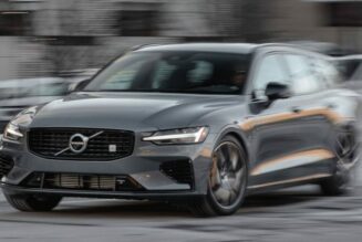 Tất cả xe Volvo đời mới được giới hạn tốc độ ở 180 km/h