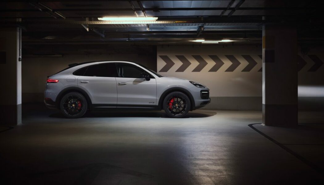 Porsche ra mắt Cayenne GTS và Cayenne Coupe GTS