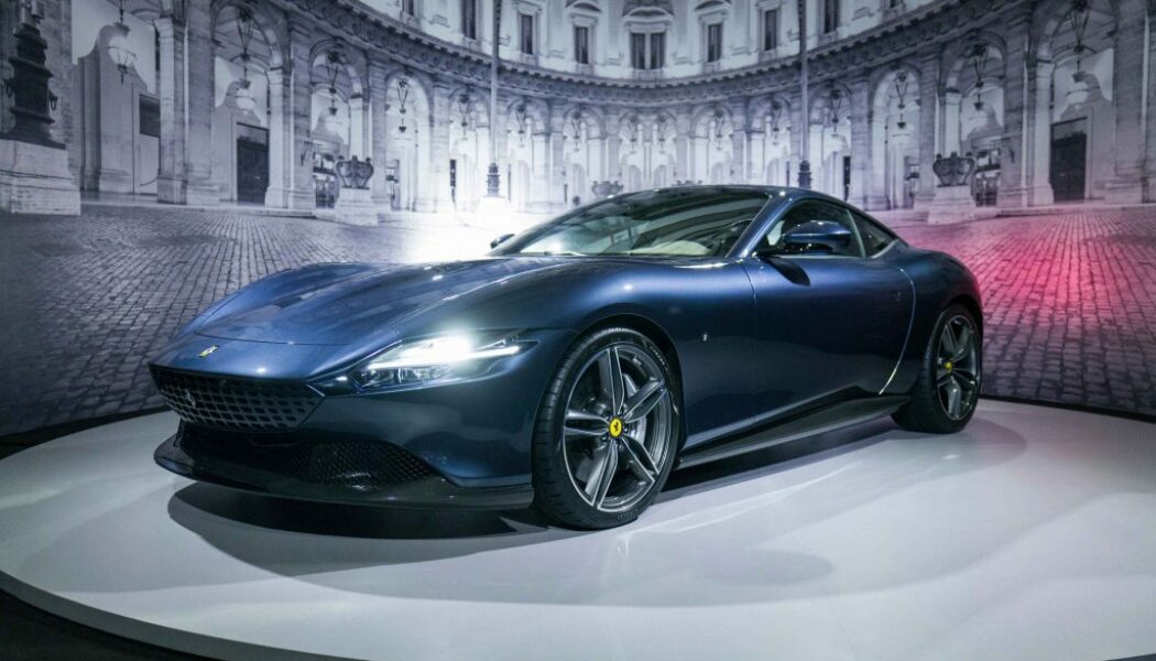 Ferrari Roma ra mắt lần đầu tiên tại thị trường Singapore