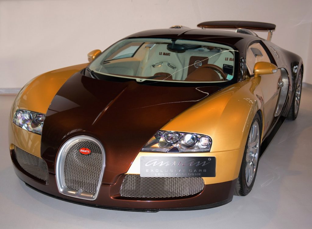 Amian-Bugatti-Veyron-Front-Left-angle-72-dpi-by-Ian-Hunt-DSC_4375-1024x754.jpg