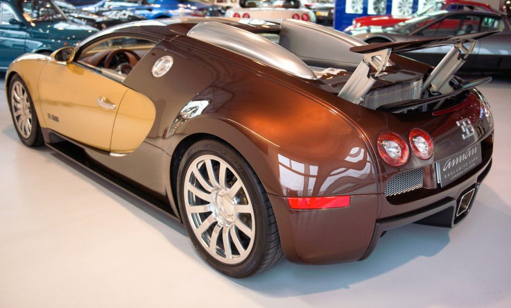 Amian-Bugatti-Veyron-Left-rear-April-2014-72-dpi-by-Ian-Hunt-DSC_4311-1024x617.jpg