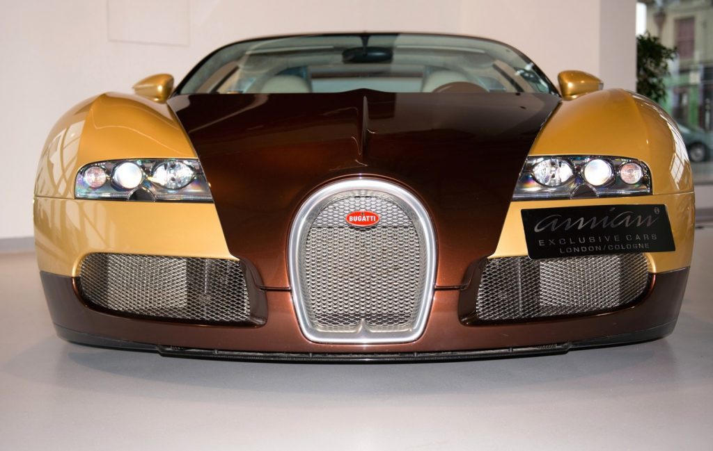 Amian-Bugatti-Veyron-Low-front-head-on-April-2014-72-dpi-by-Ian-Hunt-DSC_4377-1024x649.jpg