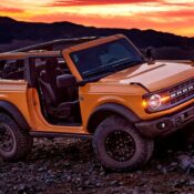 Ford Bronco 2021 – sự trở lại của dòng xe việt dã sau 25 năm vắng bóng