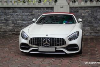 Mercedes-AMG GT Roadster độc nhất Việt Nam tái xuất trên đường phố Hà Nội