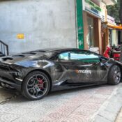 Khám phá Lamborghini Huracan màu đen độc nhất Việt Nam của hệ thống Amazing Coffee